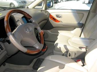 2002 Lexus RX300 Images