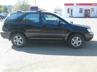 2002 Lexus RX300 Photos