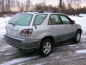 2003 Lexus RX300 Wallpapers
