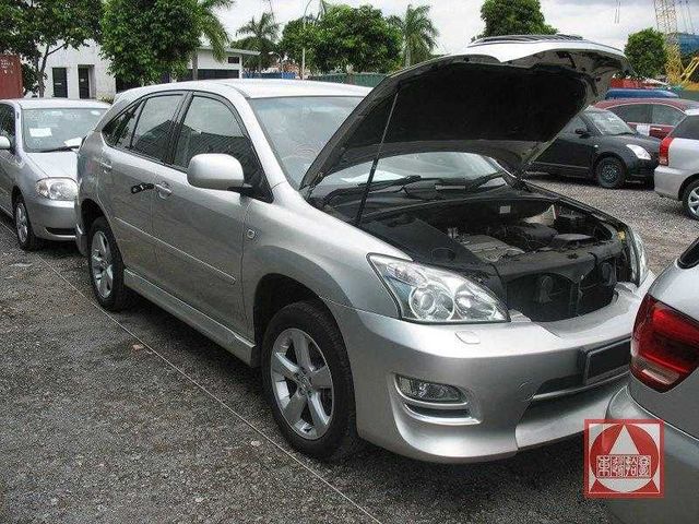 2004 Lexus RX300