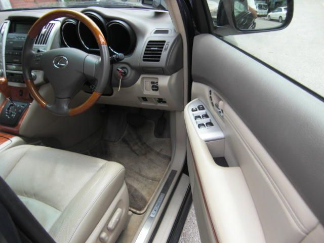 2004 Lexus RX300