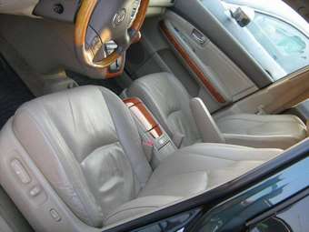 2003 Lexus RX330 Pics