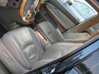 2003 Lexus RX330 Pictures