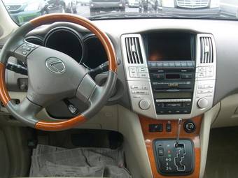 2003 Lexus RX330 Pictures