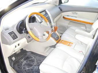 2003 Lexus RX330 Pictures