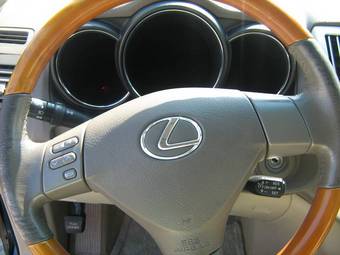 2003 Lexus RX330 Photos