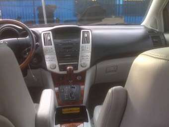 2004 Lexus RX330 Pictures