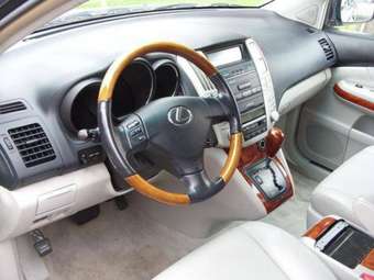 2004 Lexus RX330 Photos