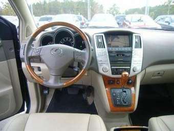 2004 Lexus RX330 Photos