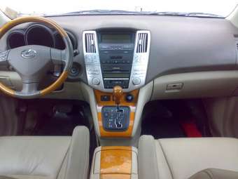 2004 Lexus RX330 Photos