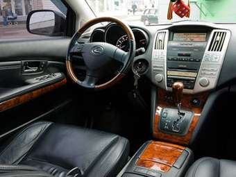 2004 Lexus RX330 Pics