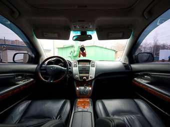 2004 Lexus RX330 Images