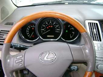 2004 Lexus RX330 Wallpapers