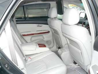 2004 Lexus RX330 Pics