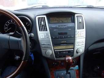 2004 Lexus RX330 Wallpapers