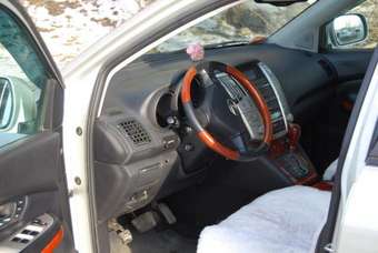 2004 Lexus RX330 Photos
