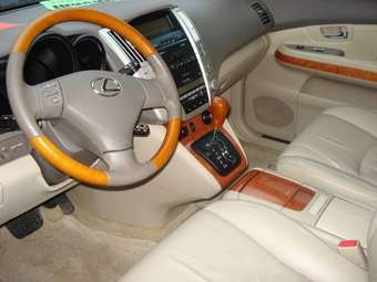 2004 Lexus RX330 Photos