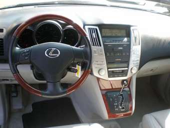2004 Lexus RX330 Pics