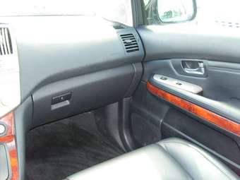 2004 Lexus RX330 Pictures