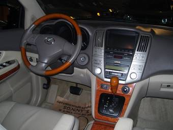 2004 Lexus RX330 Photos