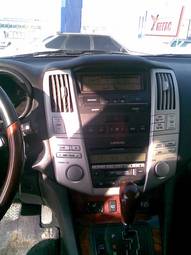 2004 Lexus RX330 Photos