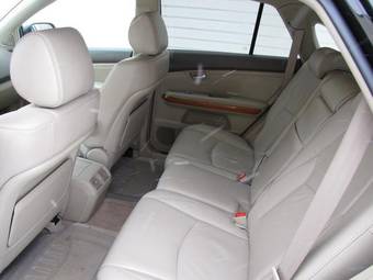 2004 Lexus RX330 Images