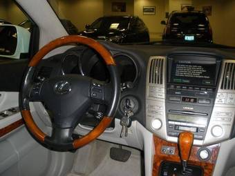 2004 Lexus RX330 Wallpapers