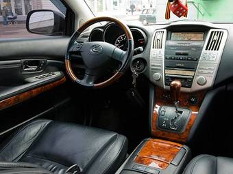 2004 Lexus RX330 Pictures