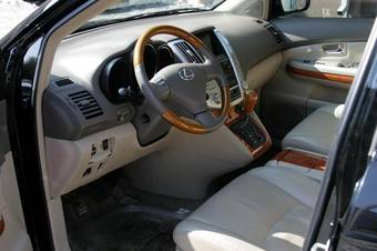 2004 Lexus RX330 Pics