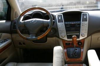 2004 Lexus RX330 Photos