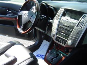 2004 Lexus RX330 Pictures