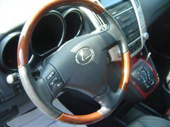 2004 Lexus RX330 Pictures