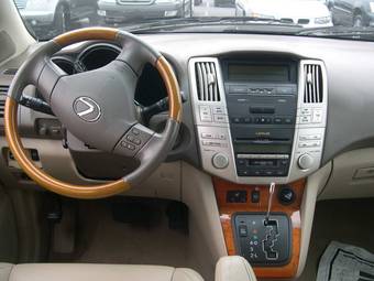 2004 Lexus RX330 Wallpapers