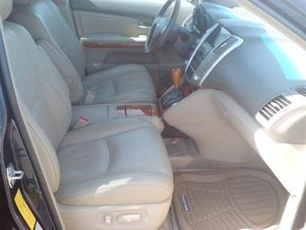 2004 Lexus RX330 Images
