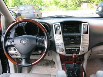 2004 Lexus RX330 Pics