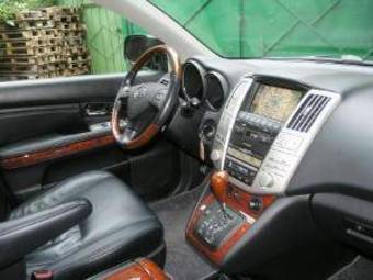 2004 Lexus RX330 Images