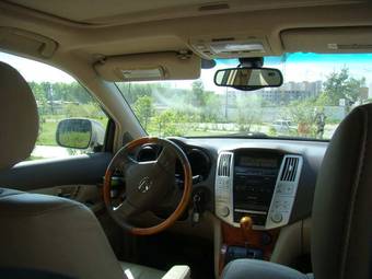 2004 Lexus RX330 Images