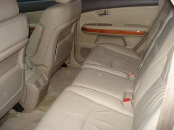 2004 Lexus RX330 Images