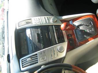 2004 Lexus RX330 Pics