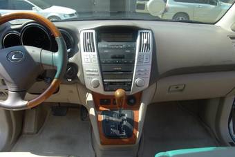 2004 Lexus RX330 Wallpapers