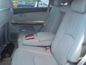 2004 Lexus RX330 Images