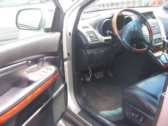2004 Lexus RX330 Photos