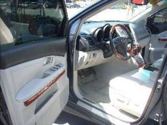 2004 Lexus RX330 Pictures
