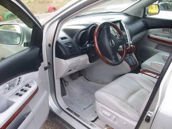 2004 Lexus RX330 Photos