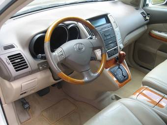 2004 Lexus RX330 Wallpapers