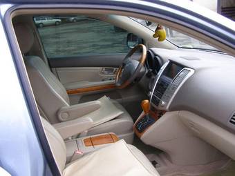 2004 Lexus RX330 Pics