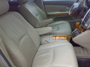 2004 Lexus RX330 Wallpapers