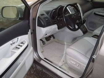 2005 Lexus RX330 Images