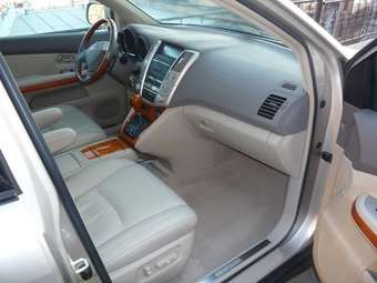 2005 Lexus RX330 Images