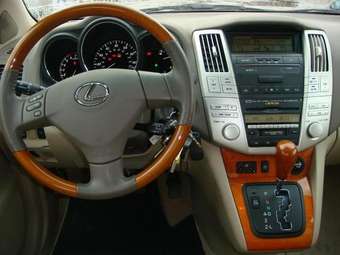 2005 Lexus RX330 Images